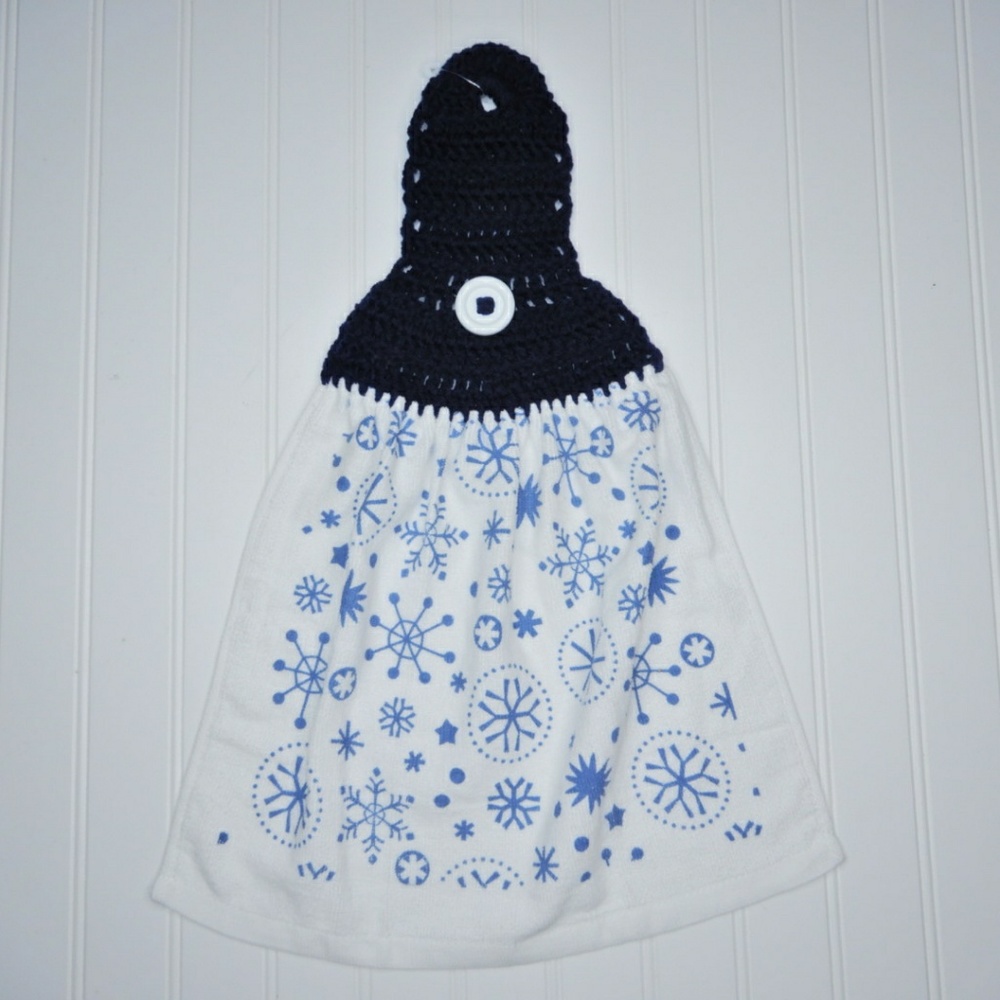 Holiday Crochet Top Towel